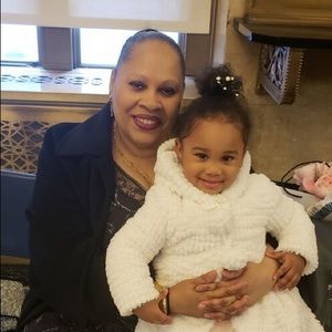 Meet your Posher, Deborah